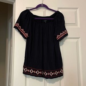 Cute Patterned Navy Blue Loft Top